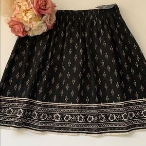 ⭐️NWT Hollister Skirt